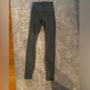 Lululemon dark forest align leggings 28”